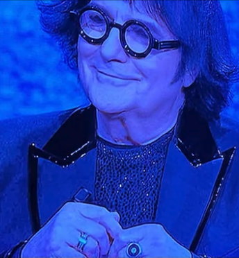 Artista con creazioni Manuel Bozzi