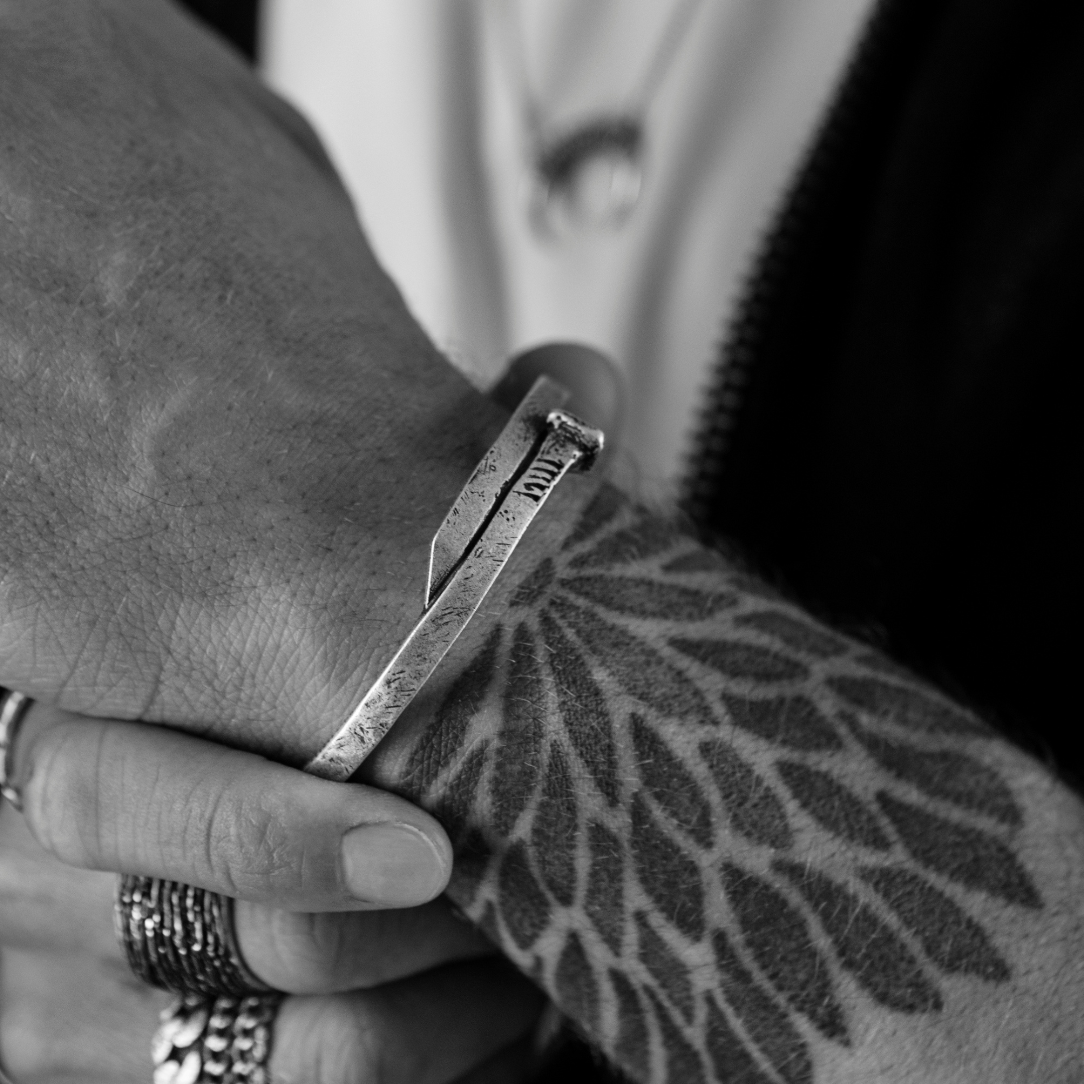 I bracciali in argento Manuel Bozzi come simbolo di epoche, culture e luoghi