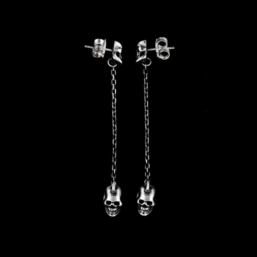SKULLS AND CHAIN