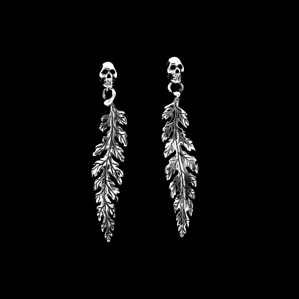 LEAF AND SKULL