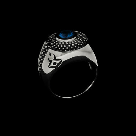 BLUE EYE di Boss Doms e Manuel Bozzi